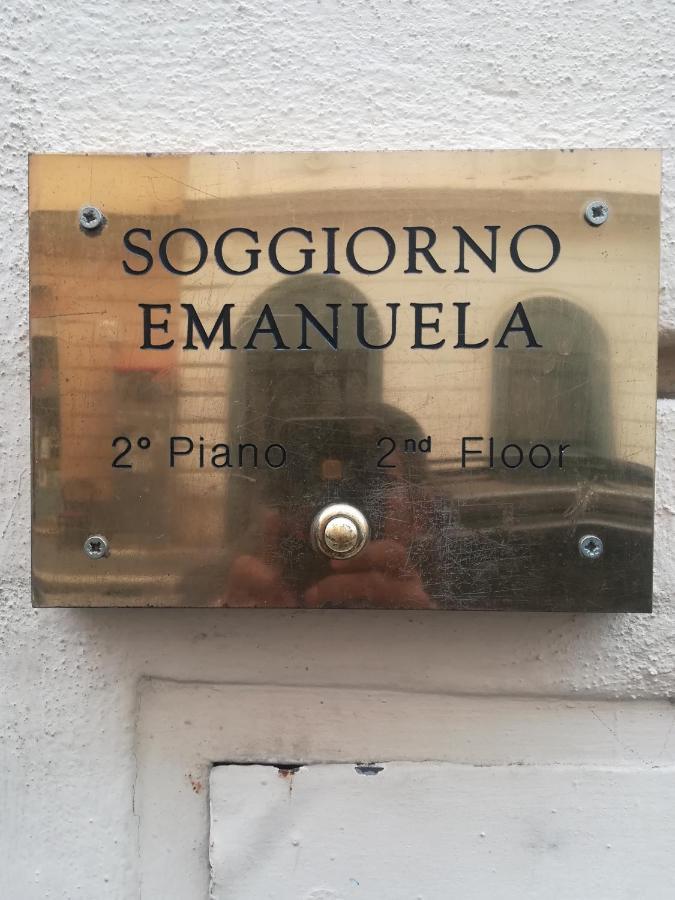 Soggiorno Emanuela Rome Luaran gambar