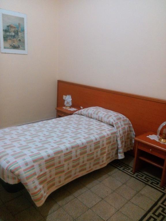 Soggiorno Emanuela Rome Luaran gambar